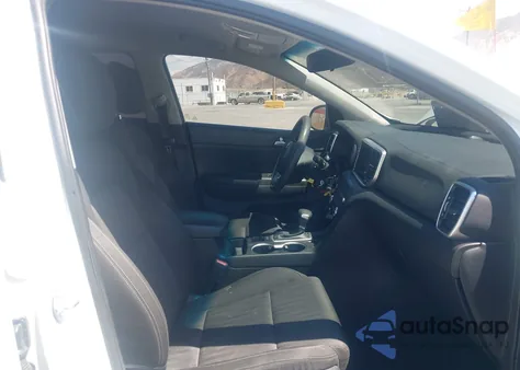 2022 Kia Sportage Lx z USA, uszkodzony, nr VIN KNDPM3AC6N7001651